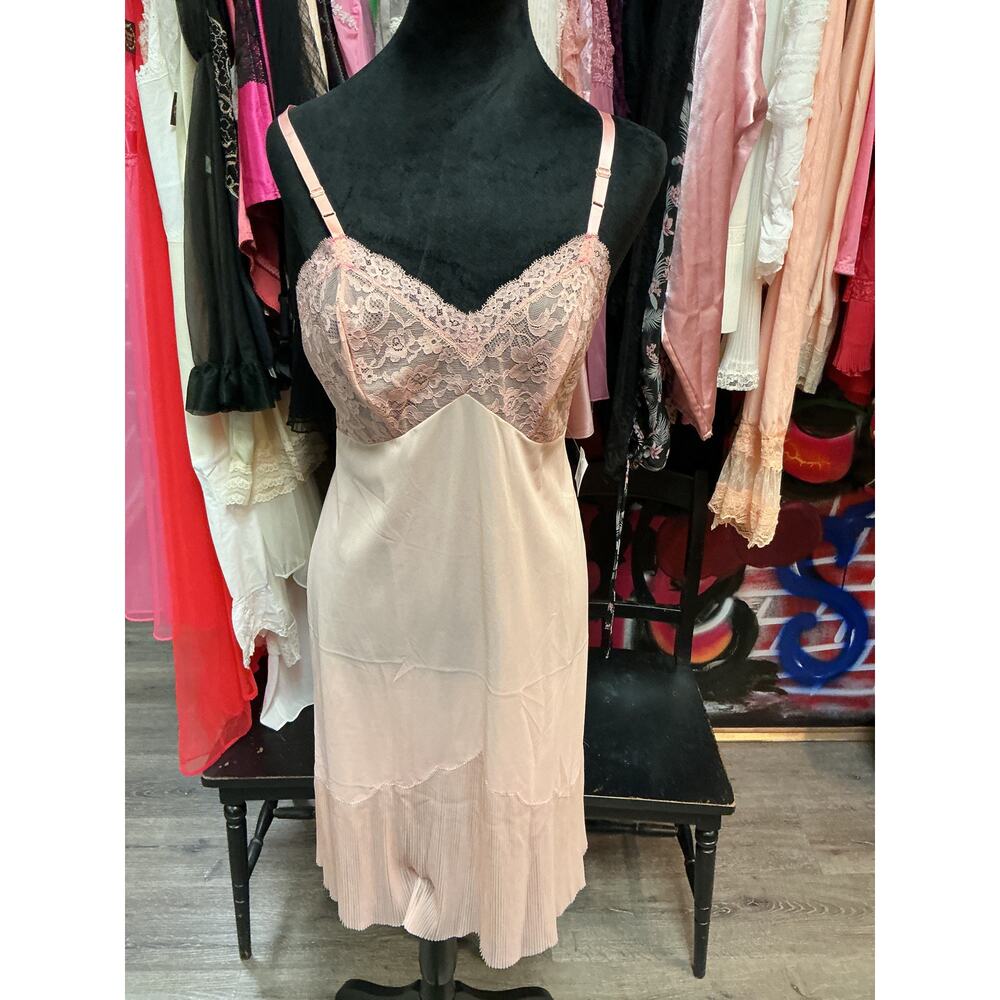 VINTAGE PEACH SLIP DRESS SMALL